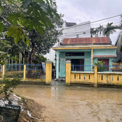 Bán nhà cấp 4, 208m2. Chính chủ, không bán qua trung gian