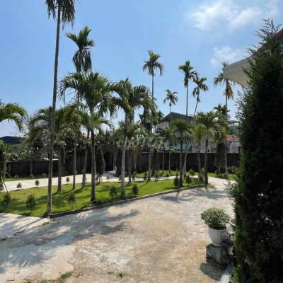 biệt thự vườn 3600m2 sở hữu mặt sông 70m