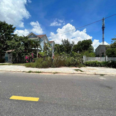 101m2 mặt tiền HUỲNH THÚC KHÁNG giá tốt