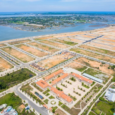 Cần tiền bán gấp lô đất 150m2 đông nam sạch đẹp sát dãy biệt thự