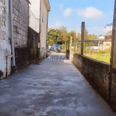 Đất cạnh đường Mai Đăng Chơn, gần trường Cao Đẳng Nghề, sổ đỏ có sẵn