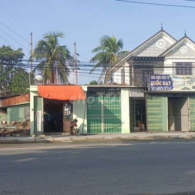 Cho thuê nhà và kiot mặt tiền Trần Nhân Tông(QL 1A cũ), hướng Đông.