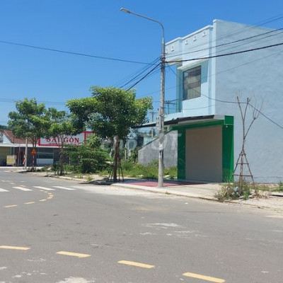 Đất chợ Khâm Đức giá sụp hầm