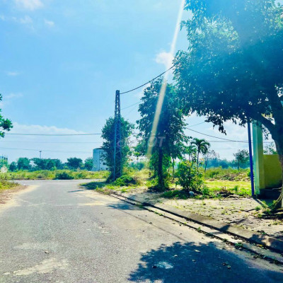 Chính chủ còn *** lô đất ven Đà Nẵng 550 triệu 180m2 sẵn sổ