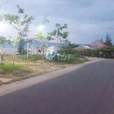 ĐẤT HAI MẶT TIỀN BIỂN