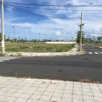 đất sổ đỏ 100m2 trên đường DSĐN rẻ vào