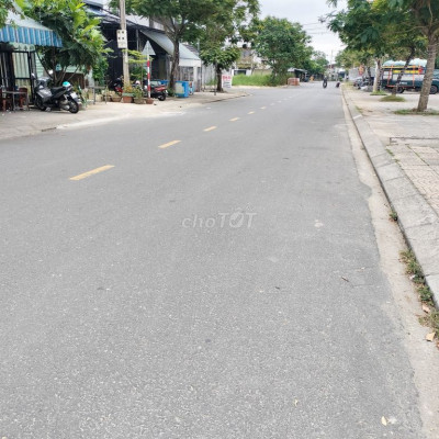 Còn lô *** 1 lô full 100% đất ở ngay TTHC Huyện_ giáp với QL1A