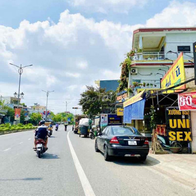 LỜI NGAY KHI MUA - Đất mặt tiền sát khu phố chợ nhộn nhịp ngay QL1A