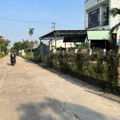 Đất Gần Quốc Lộ 1A, Đường chính Chợ Bà rén xuống đến ngay