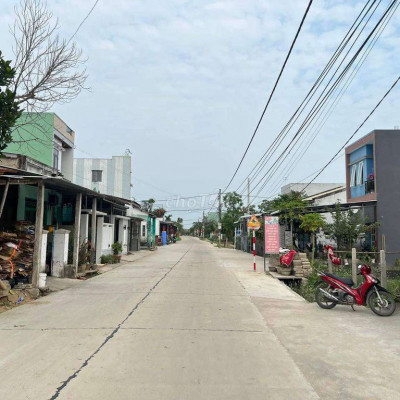 Đất ngộp chợ bà rén