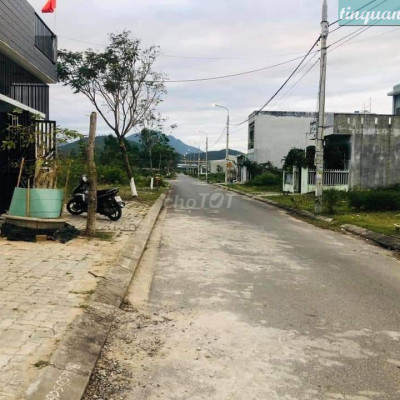 Bán 10 lô đường 7.5 đối diện KCN Điện Ngọc sát trục đường 33m