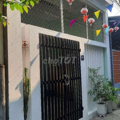 Đất hẻm khu dân cư đông đúc , chính chủ, đã có sổ