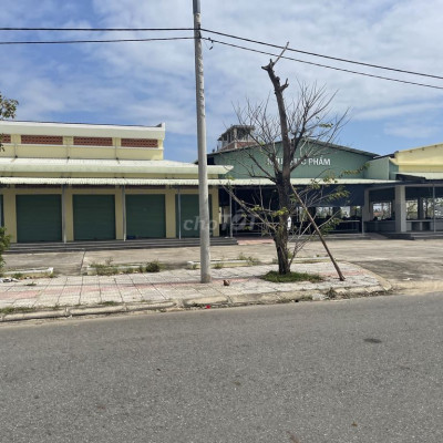 Đường 10m5 sát chợ Viêm Đông thuộc KĐT Seaview Điện Ngọc