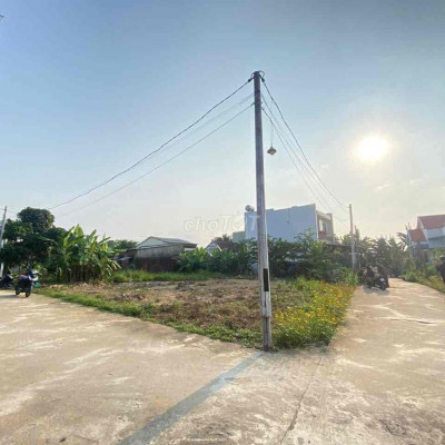 Đất trung tâm Thị Trấn Nam Phước, dt 94m2 đất ở hoàn toàn, giá 650tr