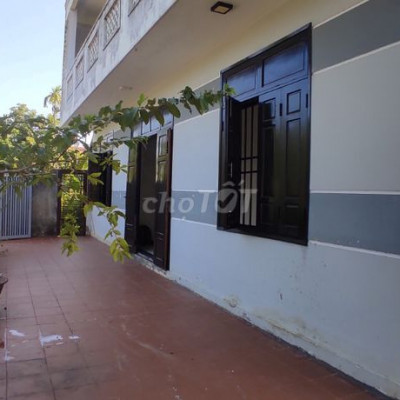 Chính chủ cho thuê nhà đẹp 1 lầu , ngay làng nghề Hội an