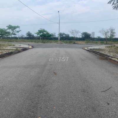 ❇️ CẦN BÁN LỖ LÔ ĐẤT SÁT FPT,SÁT SÔNG CỔ CÒ 🔰🔰