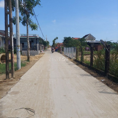 Cần bán gấp đất Điện Nam Bắc đường bê tông chính sát KCN Điện Ngọc