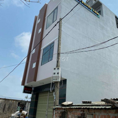 Bán nhà nghỉ mới xây 3 tầng 3 mê và 1 tum,có 9 phòng nội thất đầy đủ