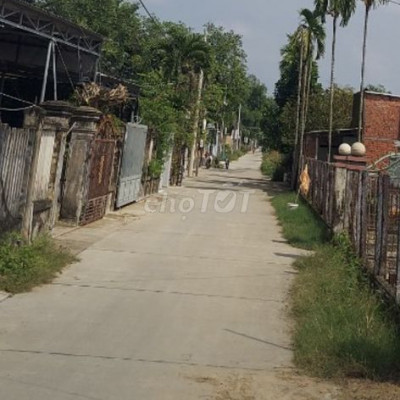 Đường bê tông chính 5m sát KCN Điện Ngọc, S:97m2, hướng Đông Nam