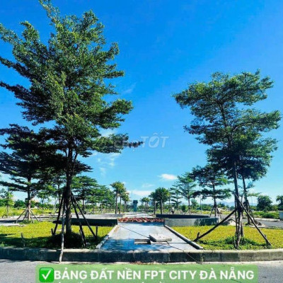 đất ngay ĐH FPT đường lớn diện tích lớn