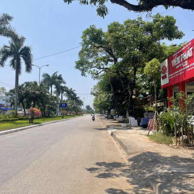 Bán Nhà 4 Tầng Đường Hùng Vương - Tam Kỳ.