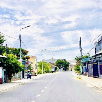 Chỉ từ 6XX mua ngay BT tiền 14m đất đô thị 100% sát QL1A/đường10m5/SHR