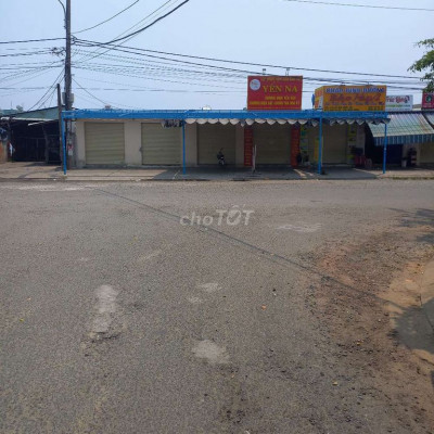 BÁN ĐẤT KHU PHỐ CHỢ ĐIỆN NGỌC _ VỊ TRÍ GẦN PHÍA TRƯỚC CỔNG CHỢ !