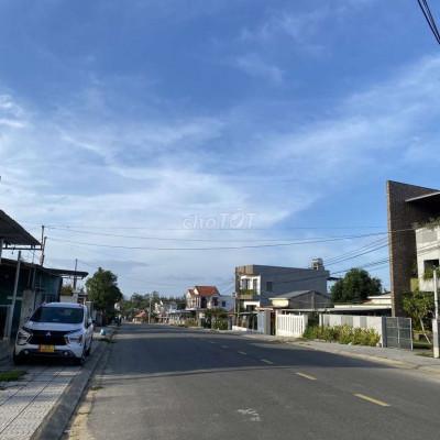 Nam hội an,biển Bình minh 200m2 đất ở mt đường nhựa 10m, giá chi 1ty5