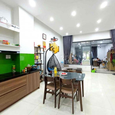 🔥  SỐT BÁN NHÀ 3 TẦNG 100M2, GẦN KHU ĐẤT QUẢNG GREENCITY, KOKOBAY,....