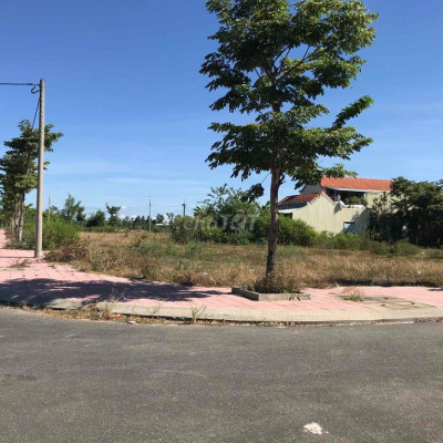 Mình chính chủ cần bán lô góc 2 mt TP Tam Kỳ - sau mt Trần Cao Vân nd