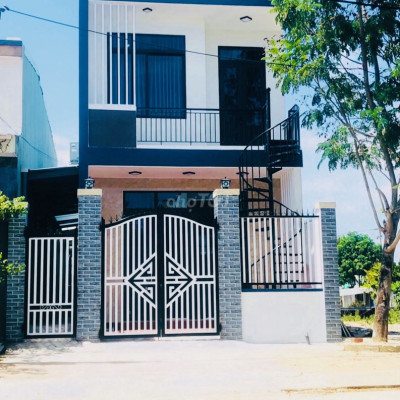 Cho thuê phòng trọ có gác lửng gần Đại học FPT