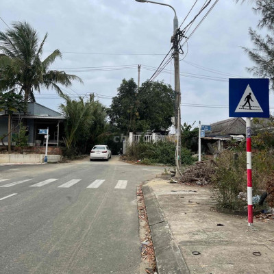 BÁN NHÀ HỘI AN GIÁ TỐT 5.5 TỶ - khu vực người nước ngoài đông đúc