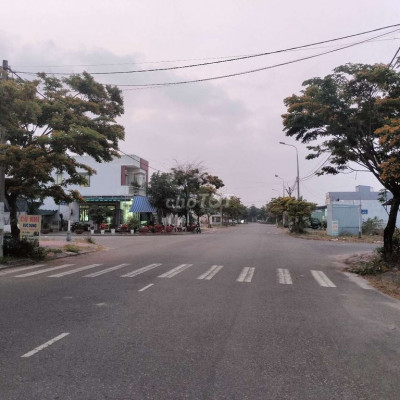 Cần bán gấp lô đất tại KĐT điện ngọc