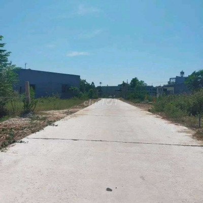 Đất bê tông điện nam đông