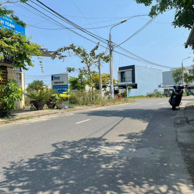 ĐẤT ĐÔ THỊ NGÂN CÂU GẦN DŨNG SĨ ĐIỆN NGỌC