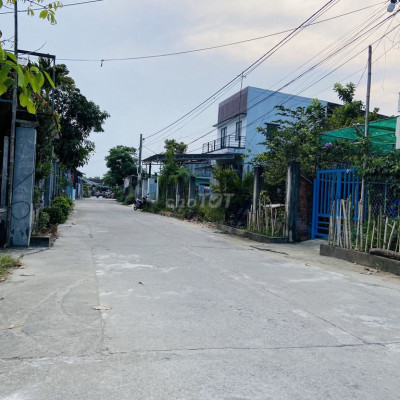 Đất sát QL1A, 144m2 full ở, đường bê tông 6m, view lúa mát mẻ