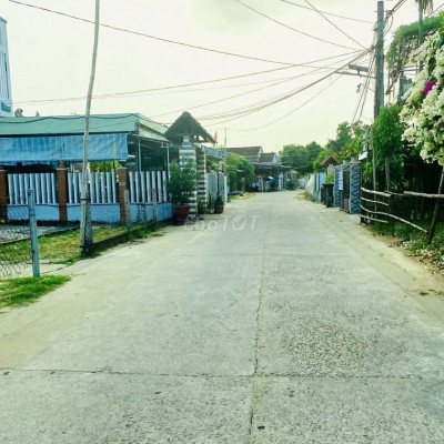 Chính chủ bán gấp lô đất cạnh công viên đường ô tô 6m chỉ 660tr