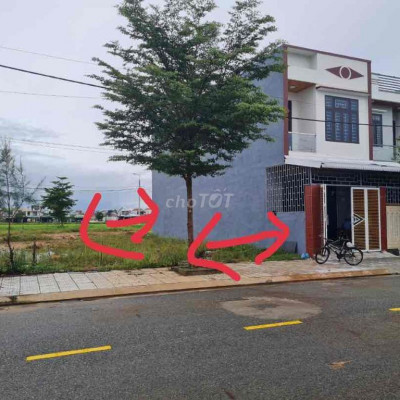 bán gấp đất 106m2 đường 7m5 khu phố chợ bà rén