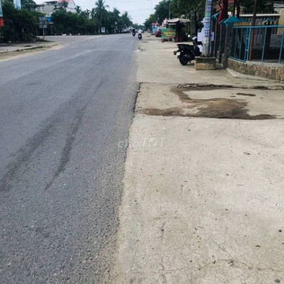 Mặt tiền Kinh Doanh - Đường Huyện liên kết Hòa Tiến Đến Ái Nghĩa