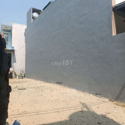 Đất bê tông đại học nội vụ điện ngọc