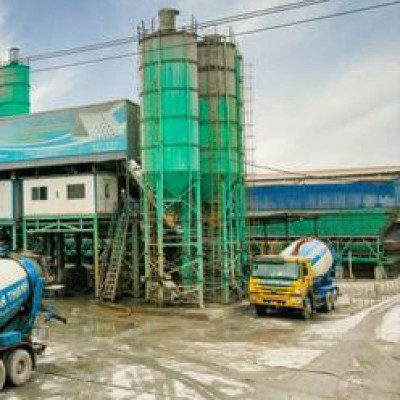 Bán nhà máy sản xuất bê tông,DT 12.000m2 giá 12tỷ tất tần tật