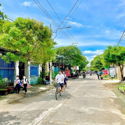 Đất TX Điện Bàn cách Đà Nẵng chỉ 2km sát trục đường nhựa. Giá đầu tư