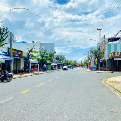 Đất Sát QL1A, 165m2 giá chỉ 7xx, đường 5m5 gần khu phố chợ