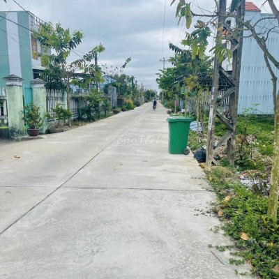 Trung tâm đô thị-Đường 5m-Sổ sẵn-Gần trục chính giá chỉ 675tr(50%)