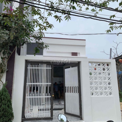 Nhà mới Điện Ngọc giá 1,32 tỷ