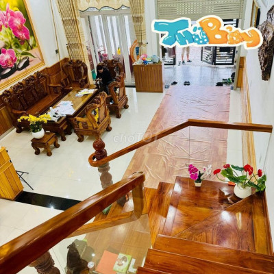 Bán Gấp nhà 2 tầng mới cứng đường Hà Huy Tập để lại toàn bộ Nội Thất