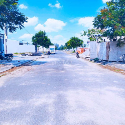 Cần bán 110m2 KDT số 9_ Điện Ngọc. Sạch đẹp