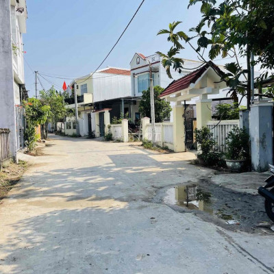 sụp hầm lô đất điện thắng, Ngay Uỷ ban Điện Thắng Bắc lên 500m