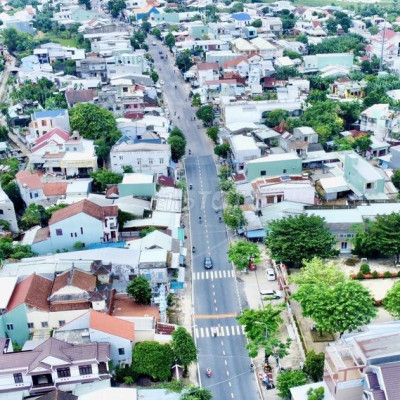 Bán gấp lô Góc KD buôn bán ngay Trung tâm Thị Trấn Nam Phước chỉ 870tr