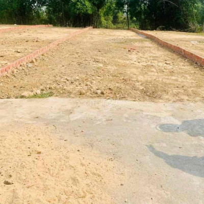 370tr công chứng 154m2 đất đường oto điện bàn